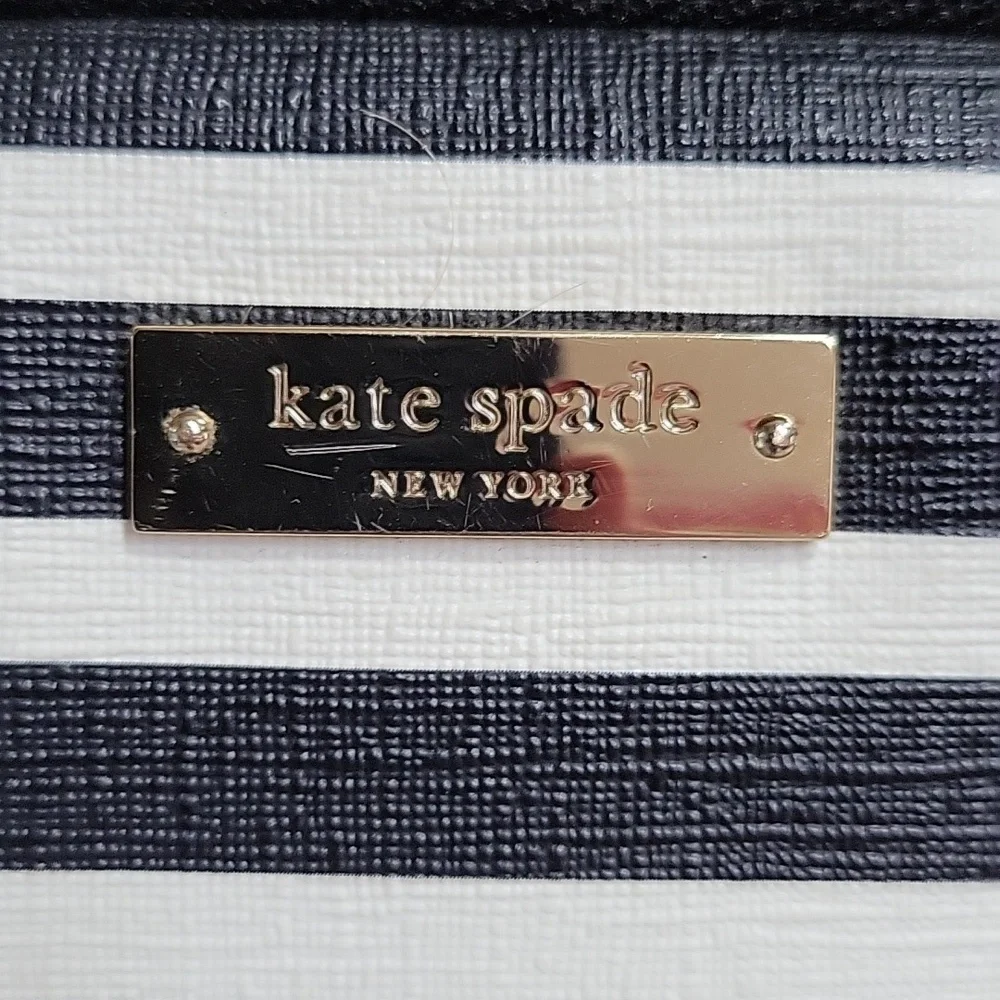 VGUC- Kate Spade Striped Padded Laptop Sleeve